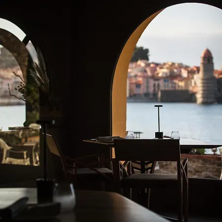 Hotell Le Relais Des Trois Mas 4*