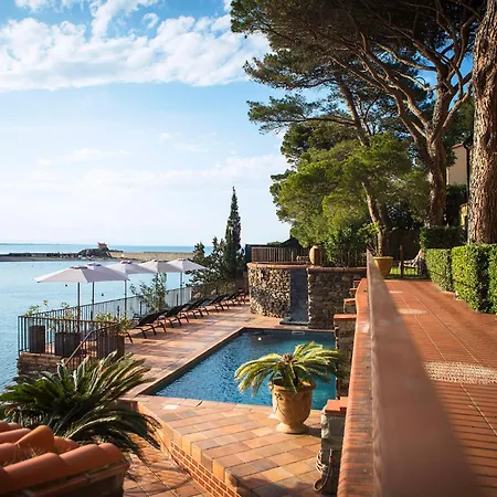 Hotell Le Relais Des Trois Mas