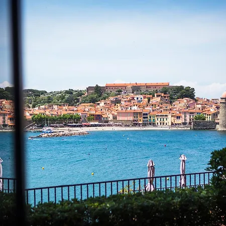 Le Relais Des Trois Mas Hotell