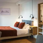 Hotel Le Relais Des Trois Mas 4*