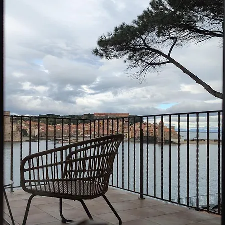 Le Relais Des Trois Mas Hotel 4*