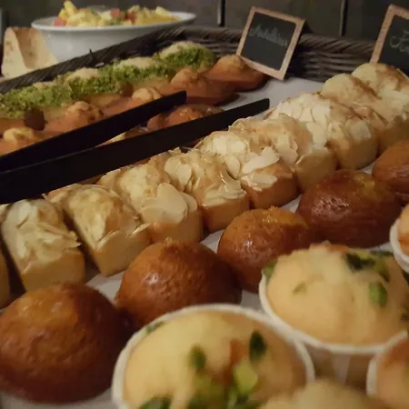 Le Relais Des Trois Mas فندق كولِيورْ