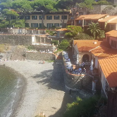 فندق Le Relais Des Trois Mas