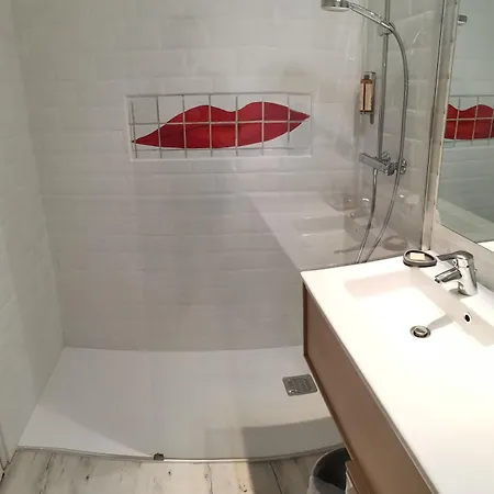 Le Relais Des Trois Mas 4* كولِيورْ