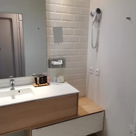 Le Relais Des Trois Mas