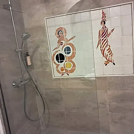 Отель Le Relais Des Trois Mas 4*