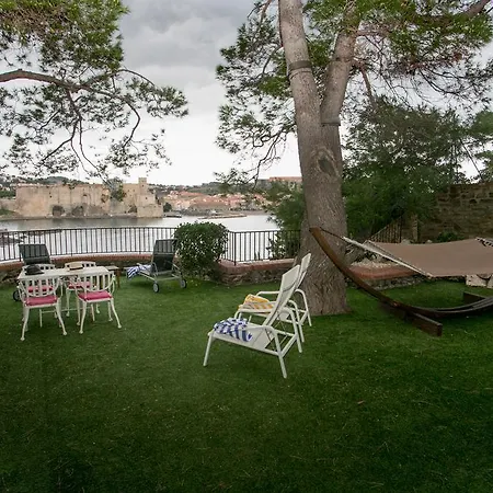 Le Relais Des Trois Mas מלון קוליור